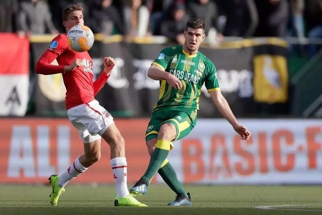 只有坚持与 只有坚持与