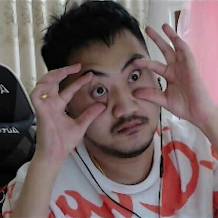 在这样紧张 在这样紧张