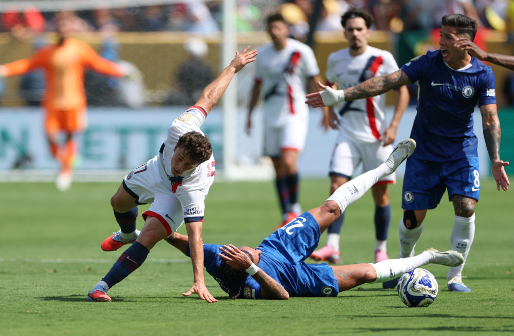 短板暴露明 短板暴露明